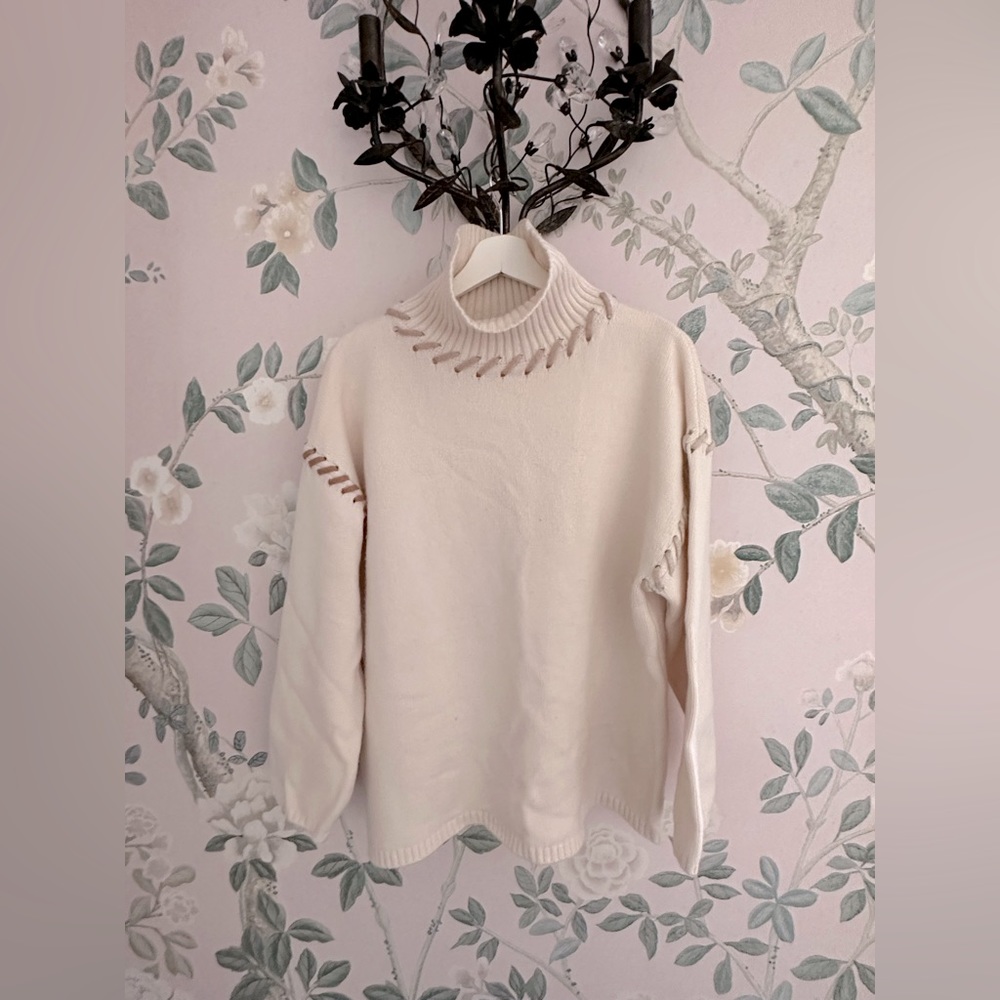 Something Navy Sweater - good condition, signs of wear throughout (some pulling)